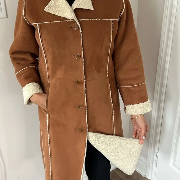 Fall/Spring long Jacket - Picture 2 of 3